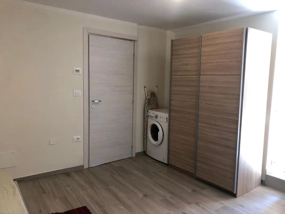 Da Rita Apartment Crone Italy