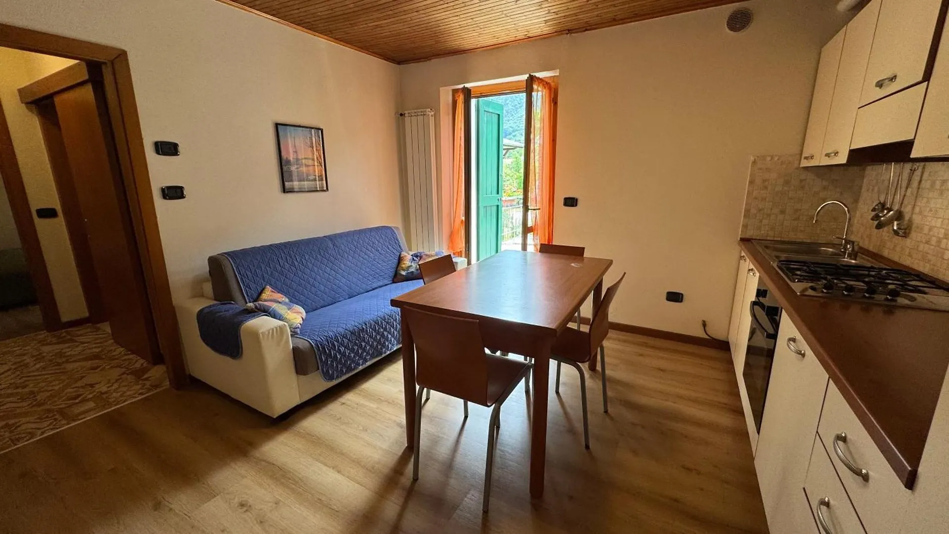 Da Rita Apartment Crone 0*,  Italy